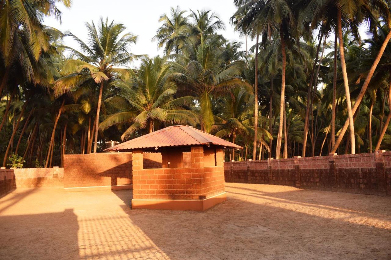 Regenta Resort Mango Village Guhagar Kudān Екстериор снимка