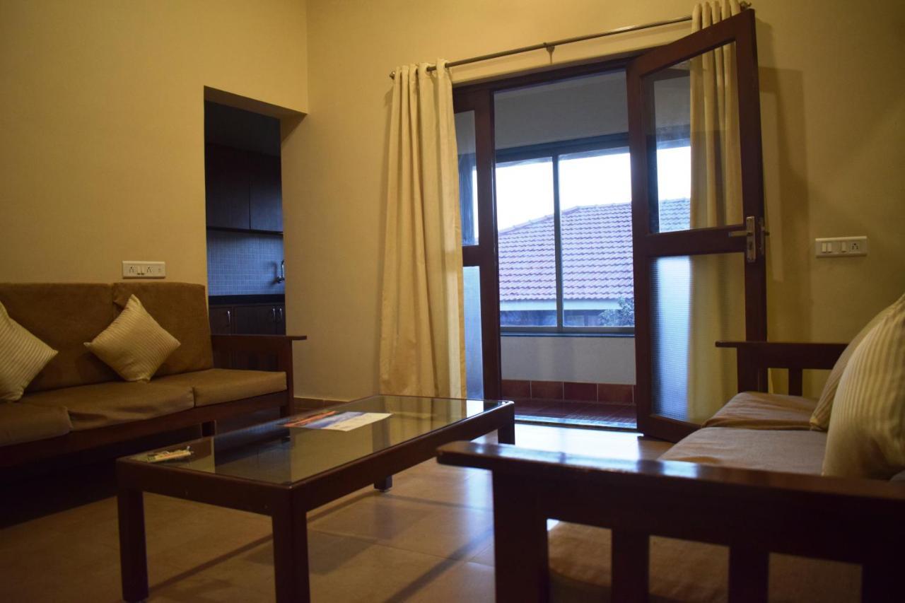 Regenta Resort Mango Village Guhagar Kudān Екстериор снимка