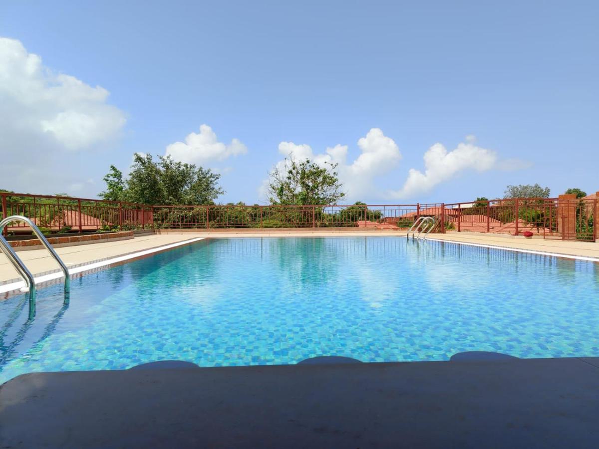 Regenta Resort Mango Village Guhagar Kudān Екстериор снимка