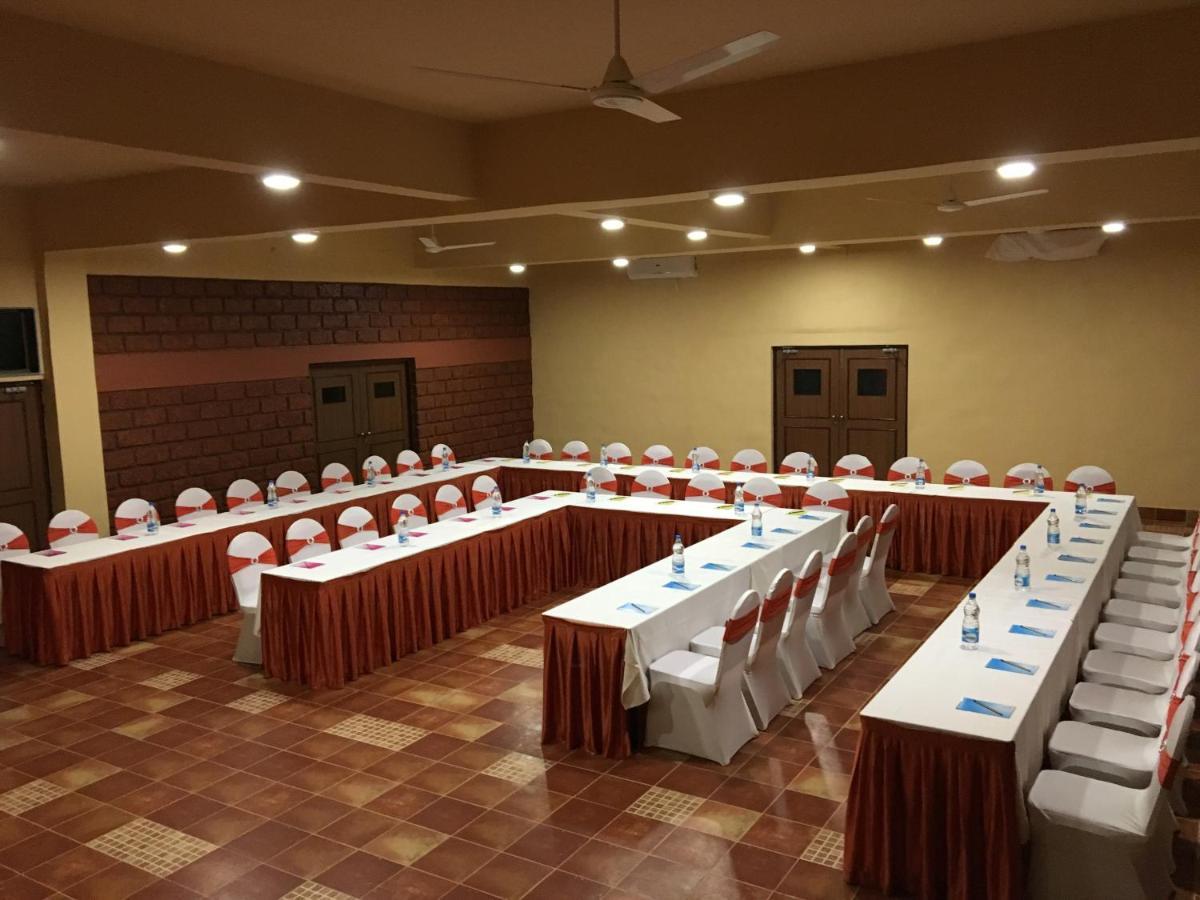 Regenta Resort Mango Village Guhagar Kudān Екстериор снимка